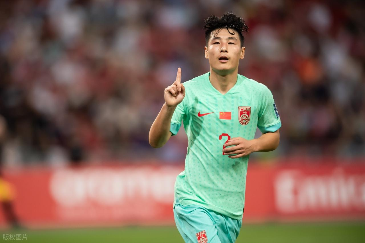 JJB竞技宝-喜讯！武磊敲定在上港复出首秀时间，下个月踢亚冠有望披挂挑大梁